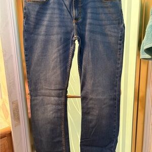 Wrangler Woman’s Classic Straight Blue Jeans